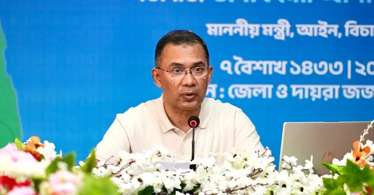 কথা বলছেন প্রধানমন্ত্রী